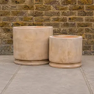 Antico Sombra Aged Terracotta Planter - Handmade Outdoor Plant Pot