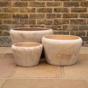 Antico Whitby Aged Terracotta Planter - Handmade Outdoor Planter