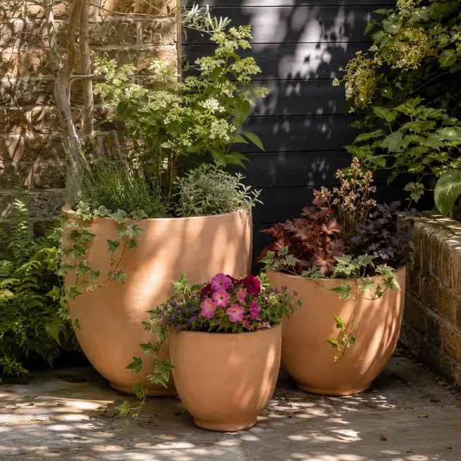 Causago Terracotta Egg Planter (D33cm x H31cm) Handmade Outdoor Plant Pot - image 2