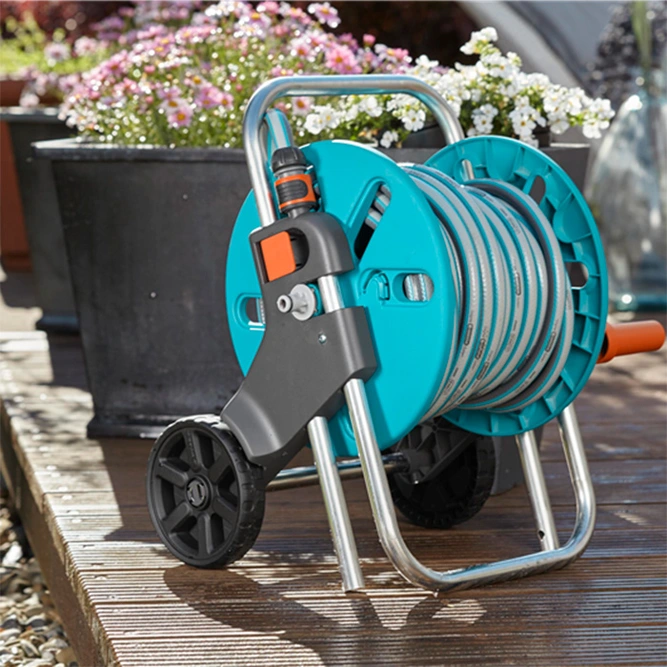 Gardena CleverRoll S Hose Trolley Set: Space-Saving & Award-Winning Design - image 3