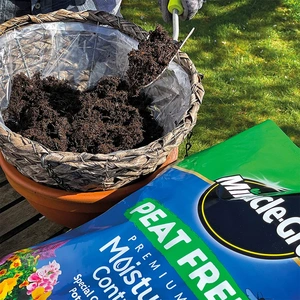 Moisture Control Compost Peat Free 40L - image 3