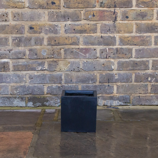 Polystone Cube Outdoor Pot D30cm x H30cm - image 2