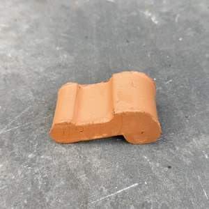 Smooth Terracotta Pot Feet (Foot Size L80 x W40 x H35mm) - Set of 3 - image 2