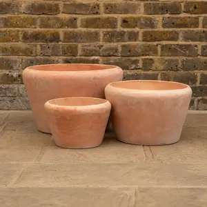 Whitby Terracotta Planter - Handmade Outdoor Planter