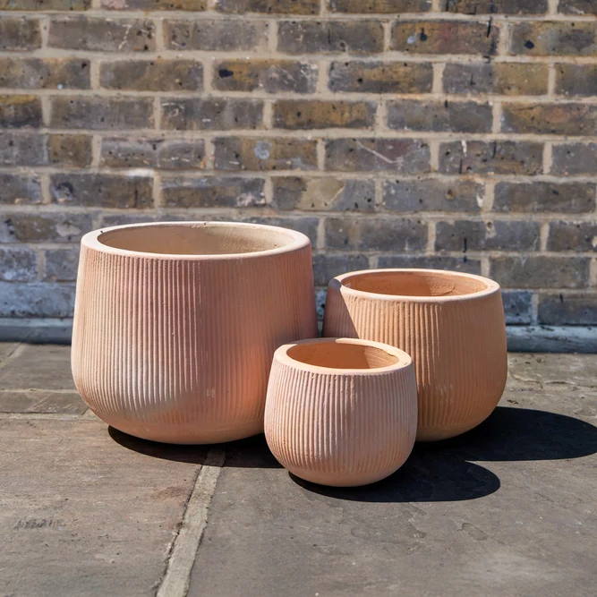 Whitewash Terracotta Cauldron Rib Planter (D40cm x H32cm) Handmade Outdoor Plant Pot - image 1