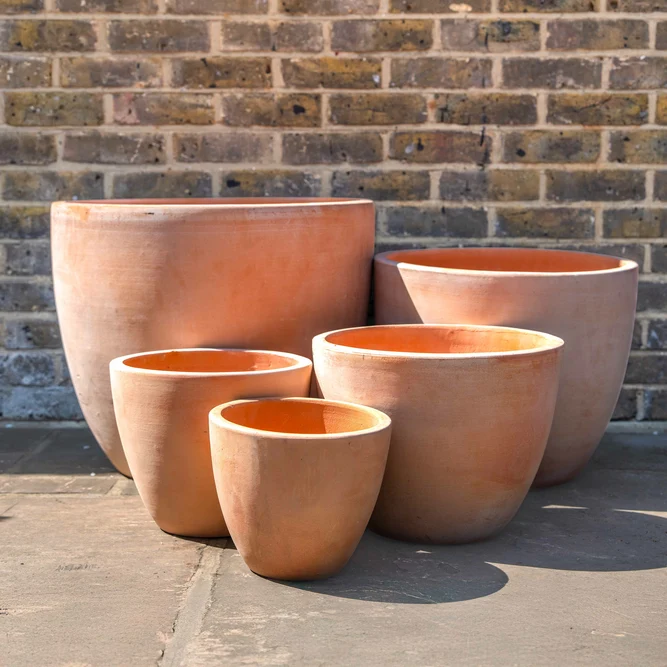 Whitewash Terracotta Egg Planter (D31cm x H27cm) Handmade Outdoor Plant Pot - image 1