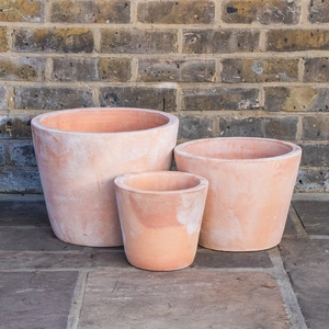 Whitewash Terracotta Handmade Plain Coni Planter (D22cm x H20cm) Outdoor Plant Pot