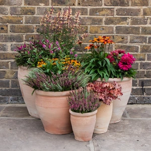 Whitewash Terracotta Handmade Swirl Relief Planter (D20x21cm) Outdoor Plant Pot - image 2